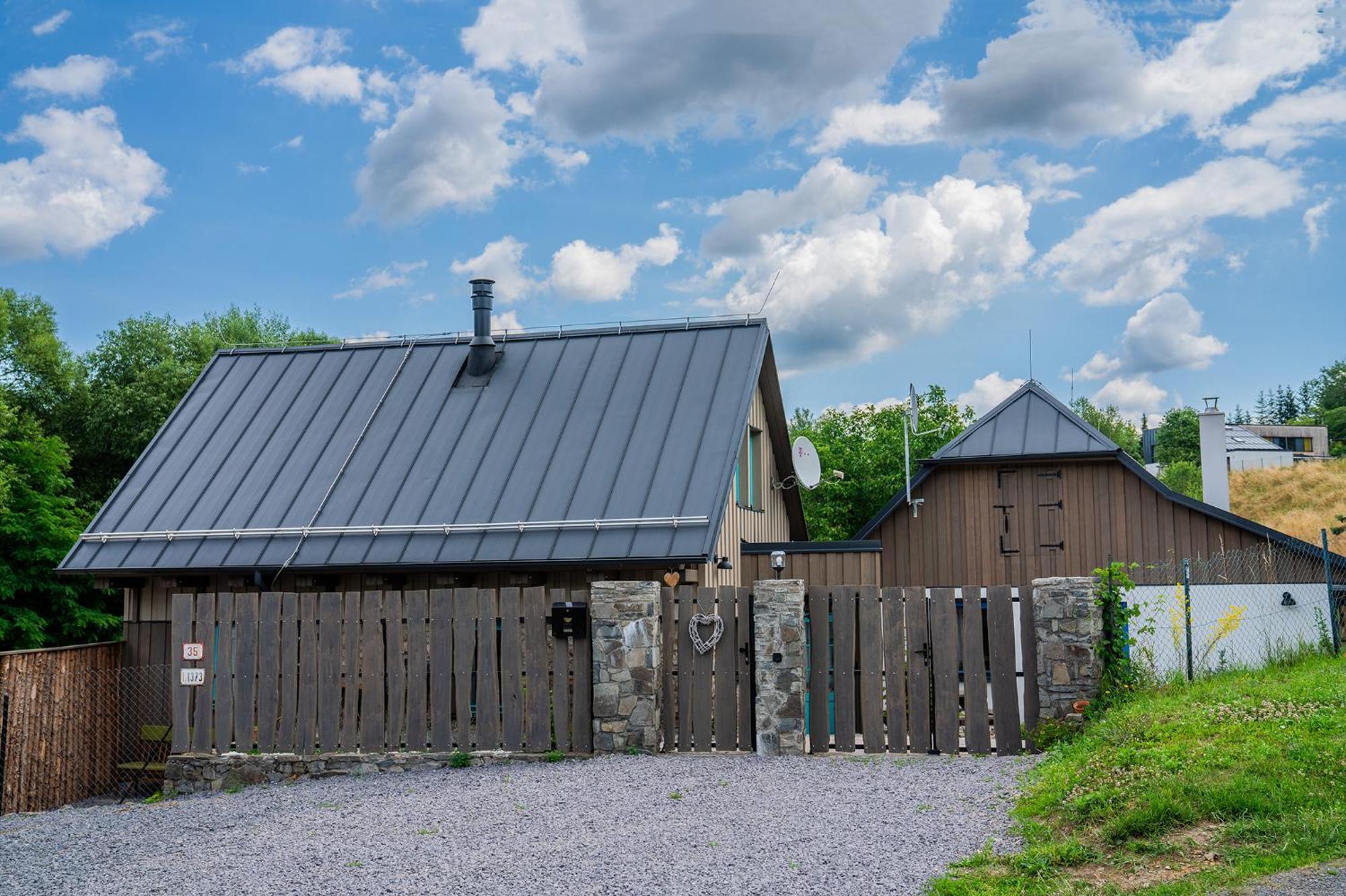 Chalupka Opal A Chalupa Achat Na Luke Lukahuta Chaletstiavnica Banska Stiavnica Na Samote - Samoobsluzny Pristup Cez Pin-Kod Nonstop Zewnętrze zdjęcie